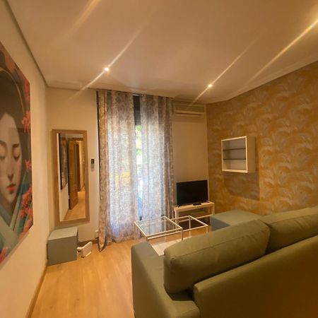 Appartamento El Jardin Del Angel Ferrocarril Madrid Esterno foto